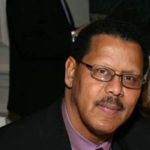 Meet your Posher, Lawrence